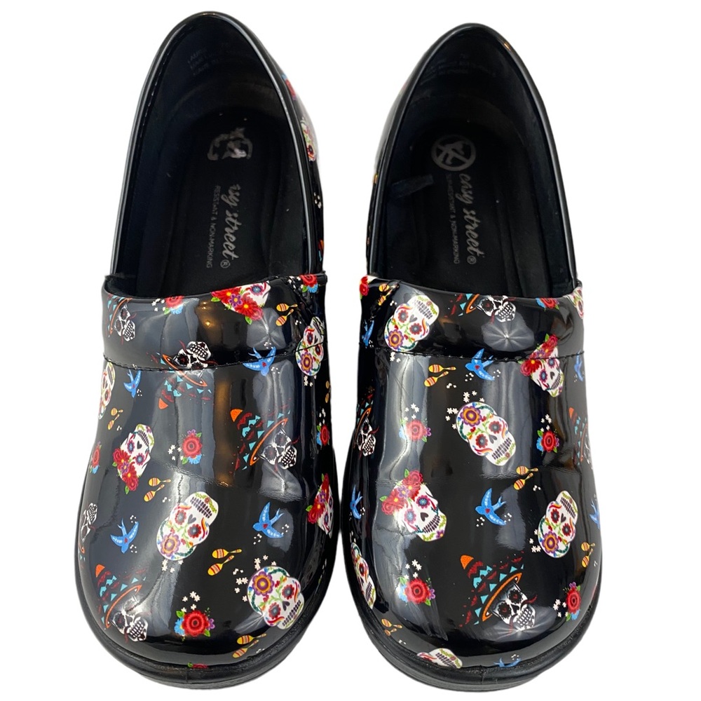 EASY STREET Patent Leather Work Clog